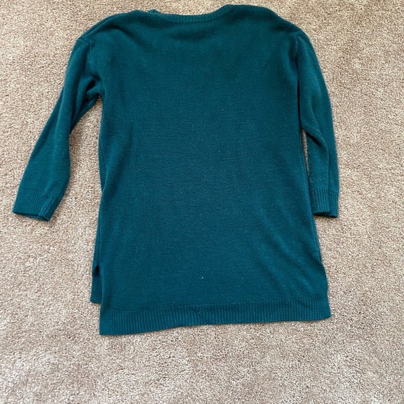 NWOT Forever 21 Sweater - Picture 3 of 3